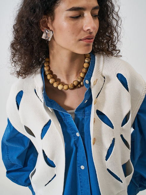 【 予約:2月上旬 】CUT OUT PATTERN VEST /Y261-91012